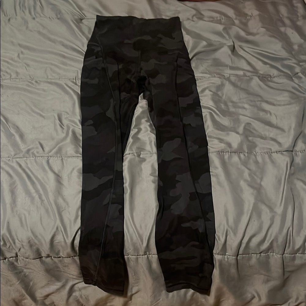 Lululemon Camo Leggings 25” With Pockets